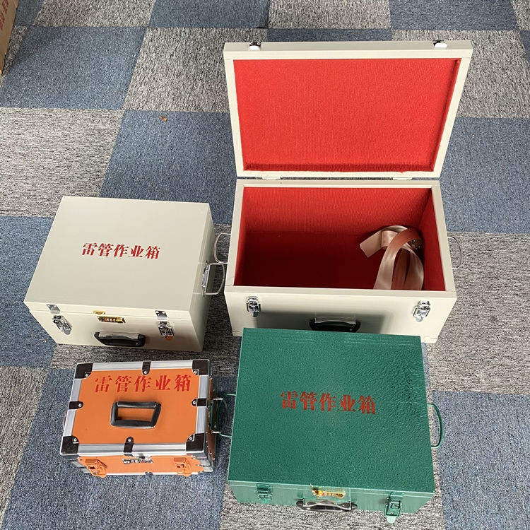 公主岭爆破工程作业箱如何选择？玻璃钢与传统材质的全面对比